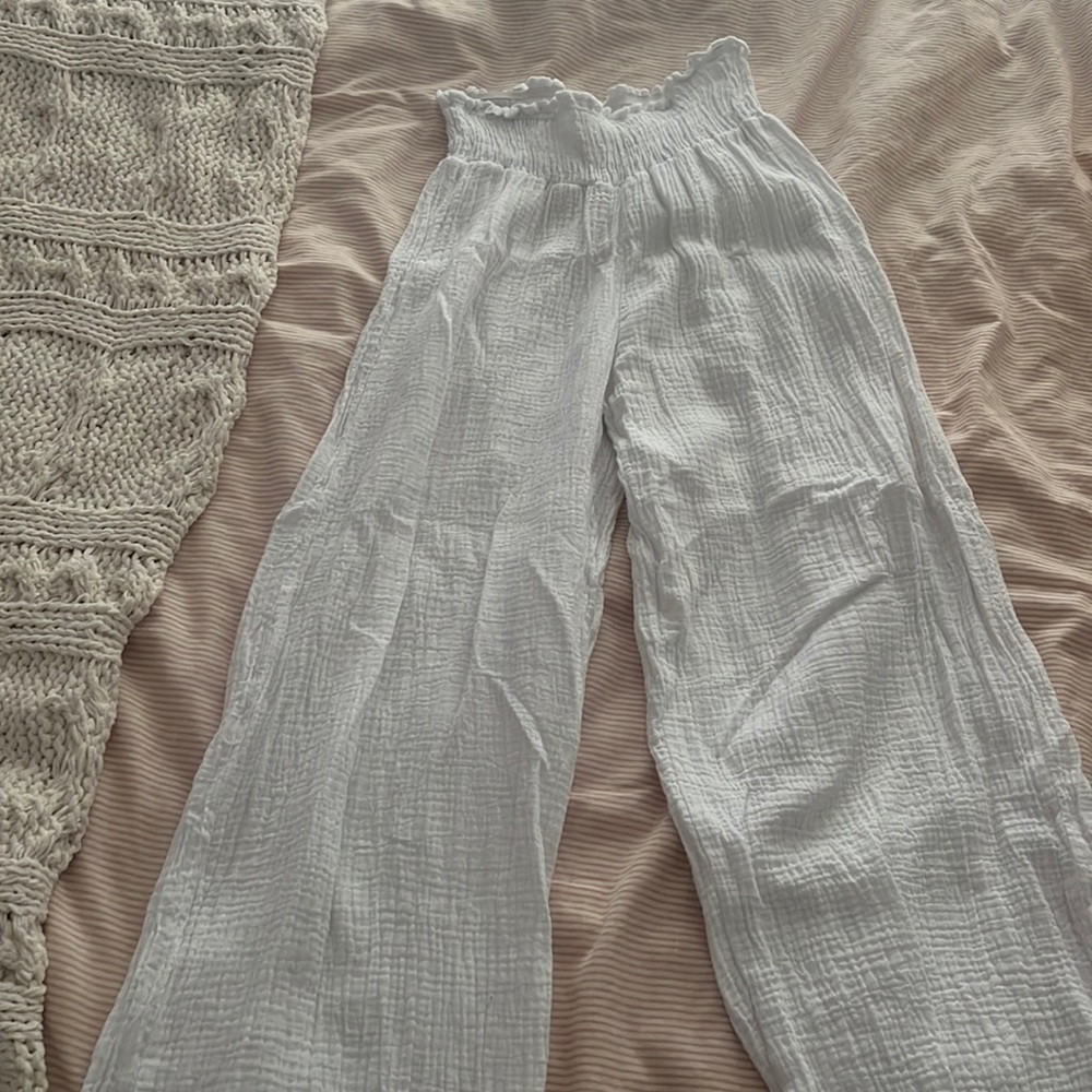 White linin pants